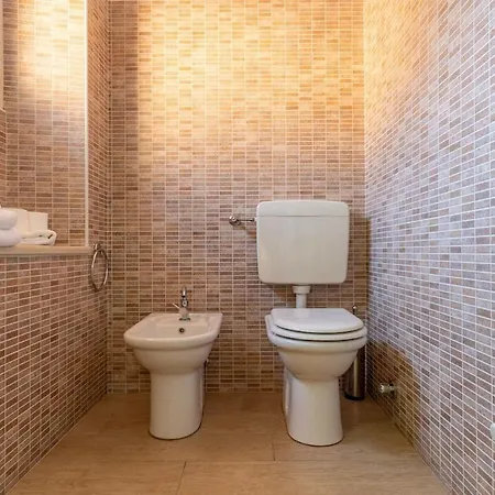 Apartament -porta Susa-centro- Elegante X5, Wi-fi - A-c Turyn