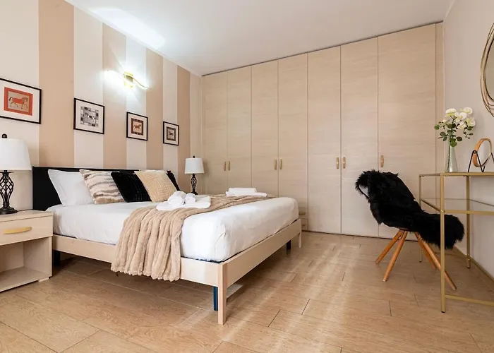 Apartman -porta Susa-centro- Elegante X5, Wi-fi - A-c